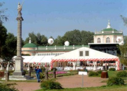 Нужно ли предлагать помощь первым?