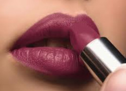 Как определить характер девушки по стержню ее помады